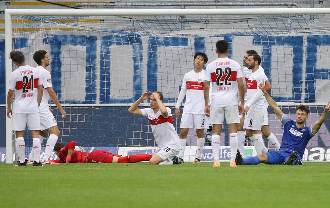 Fußball  2.Bundesliga  Karlsruher SC vs. VfB Stuttgart