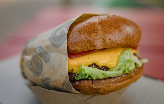 Cheeseeburger Symbol Burger