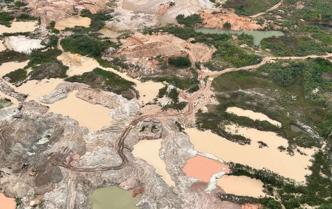 Illegaler Goldabbau im Amazonas
