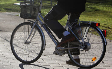 Radfahrer Fahrradfahrer Fahrrad Rad Symbol Symbolbild Symbolfoto