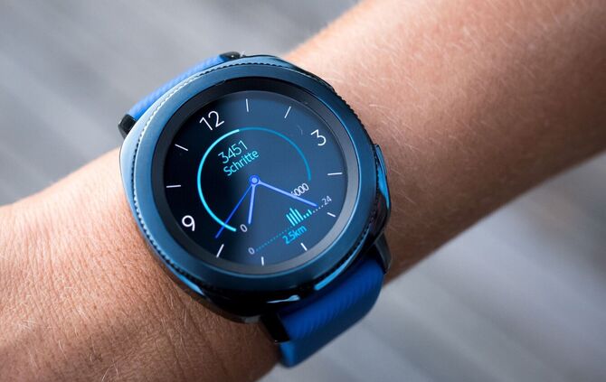 Eine Smartwatch als Schrittzähler