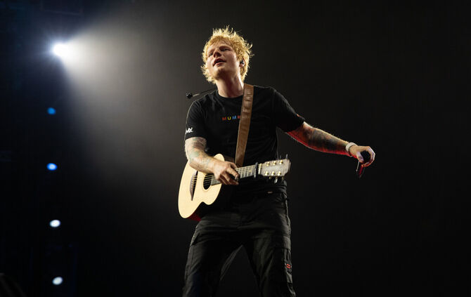 ed_sheeran_02_photo_mark_surridge