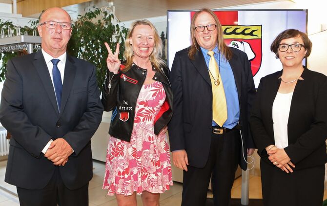 Urbach Bürgermeister Bürgermeisterwahl Hornauer Fehrlen Fridi Miller Schiemann Gemeinde Vorstellung Kandidaten_0