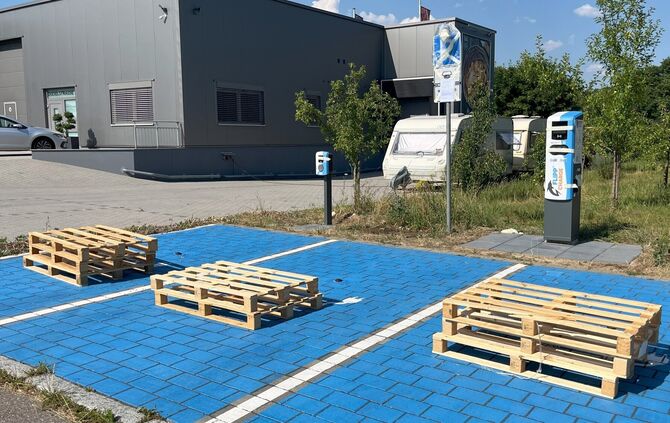 Sabotierte E-Lade-Säulen