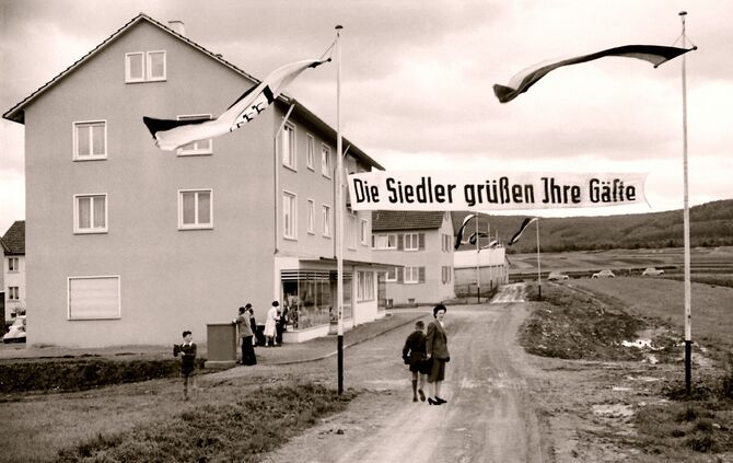 Rinnenäckersiedlung 1953 (heute Danziger Platz).