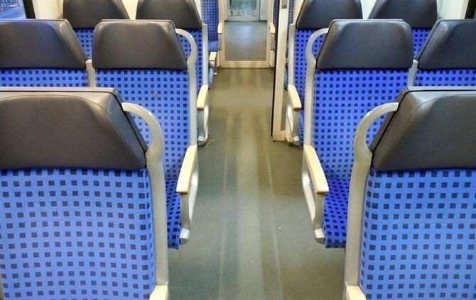 S-Bahn sbahn s bahn Bahn  Sitze Symbol Symbolbild