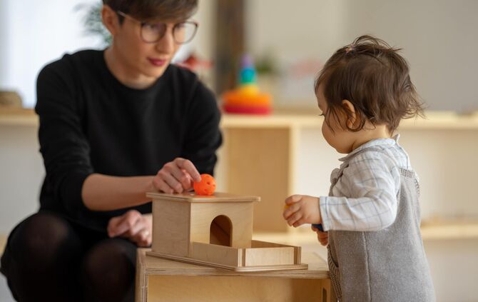 Symbolbild Kita Streik  Erzieher
