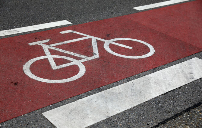 Radweg Fahrrad Fahrradweg Radfahrer Symbol Symbolbild Symbolfoto