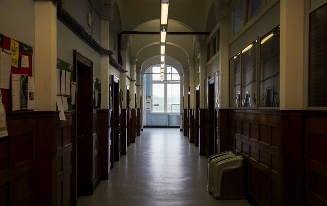 Schule Schulen