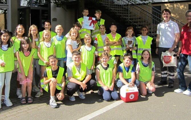 zeitung-juniorhelferweilerjpg - 1