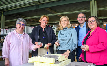 Gruppenbild mit Nina Warken