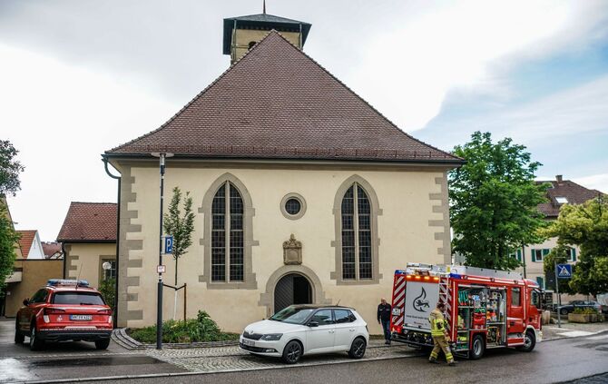 Kernen-Stetten: Starkregenschauer setzt Kirche unter Wasser