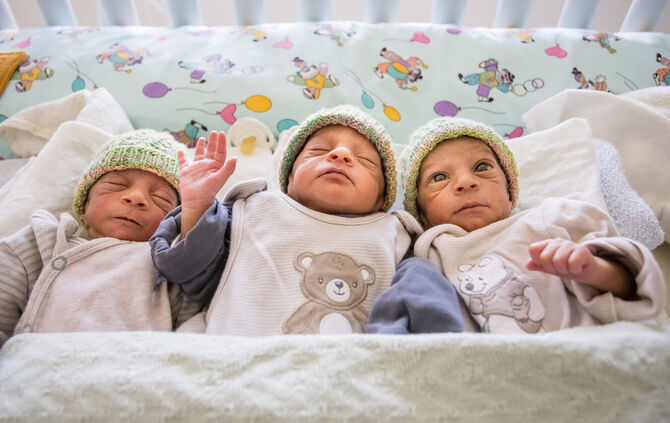 Eine absolute Seltenheit: Eineiige Drillinge im RMK Winnenden, 04.08.2025.