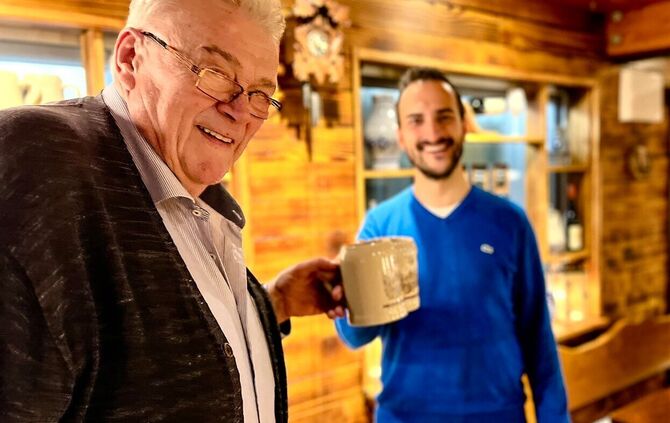 fritz-eroffnung-almhutte