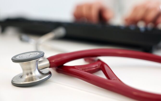 Symbolfoto Arzt  - 1