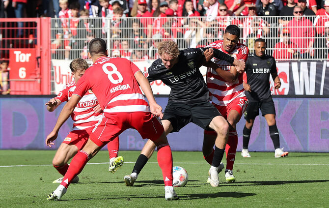 Fußball  FC Union Berlin vs. VfB Stuttgart