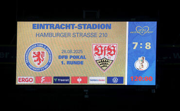 Fußball DfB-Pokal Eintracht Braunschweig vs. VfB Stuttgart