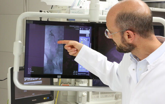 Chefarzt Dr. med. Stefan Strepp Porträt der Urologie-Fachklinik im RMK Winnenden für die Fachkliniken-Serie
