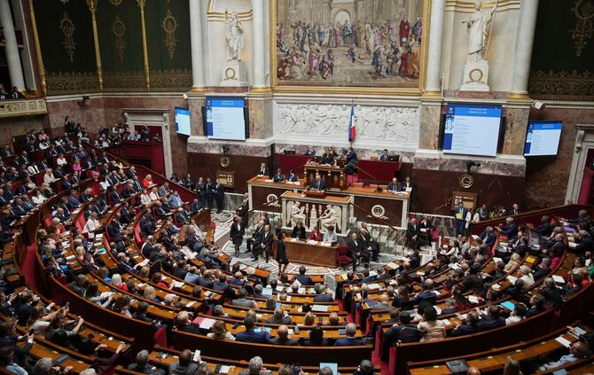 Frankreichs Premier stellt Vertrauensfrage