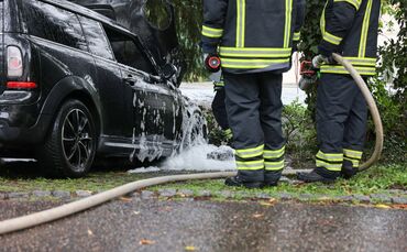 Brand des Autos in Waiblingen