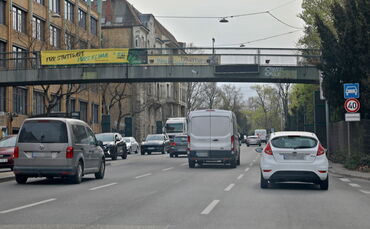 Stuttgarter Straßenverkehr Cityring Neckartor, Stuttgart, Stau, Autos