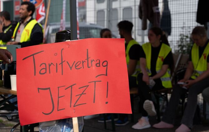 Forderung nach Tarifvertrag