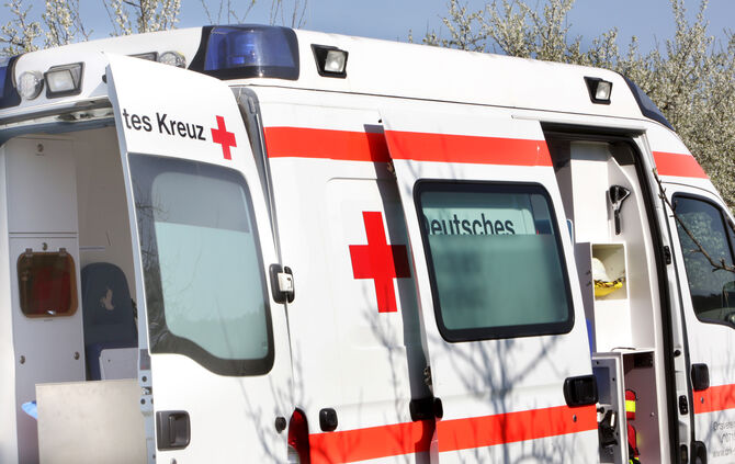 Blaulicht DRK rettungswagen krankenwagen 112 Notarzt symbol symbolbild symbolfoto