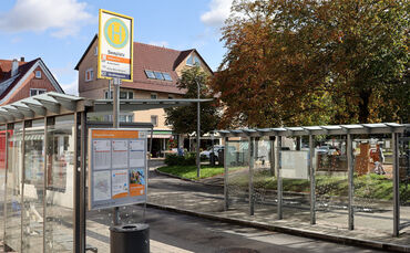 Bushaltestelle Seeplatz - 1