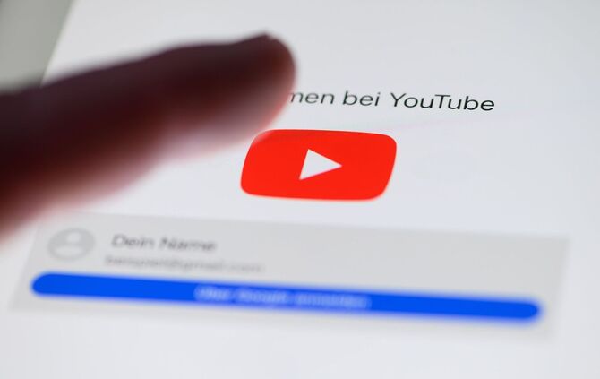 Illustration - Youtube