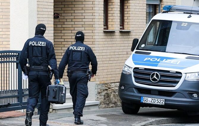Razzia gegen mutmaßliche Rechtsradikale in drei Bundesländern