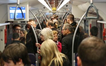 GDL Streik S-Bahn Überfüllt da nur Stundentakt und Chaos beim Schleichverkehr Bahn streik
