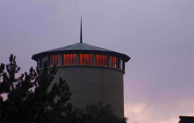 we 3 / 13,1
wasserturm welzheim in roter sonnenbestrahlung
stichwort wassersonne