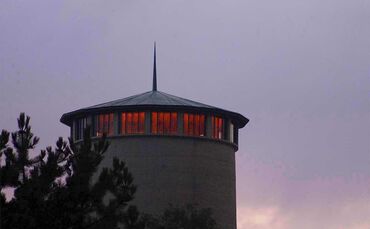 we 3 / 13,1
wasserturm welzheim in roter sonnenbestrahlung
stichwort wassersonne