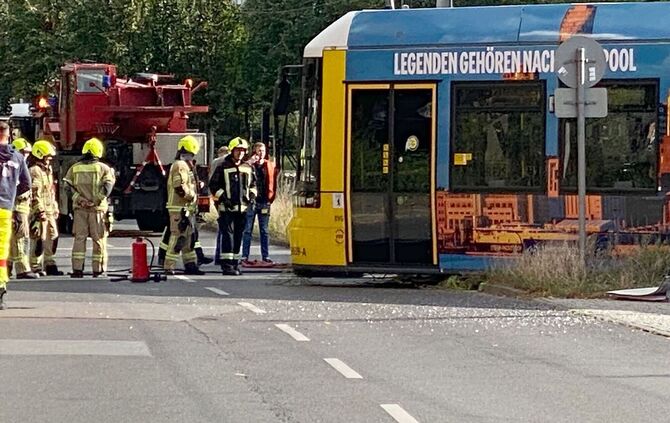Verletzte bei Unfall nahe Alexanderplatz