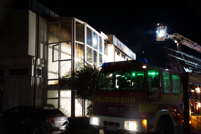 Hemmingen: Dachstuhlbrand eines Mehrfamilienhauses
