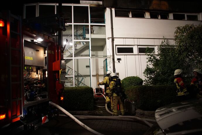 Hemmingen: Dachstuhlbrand eines Mehrfamilienhauses