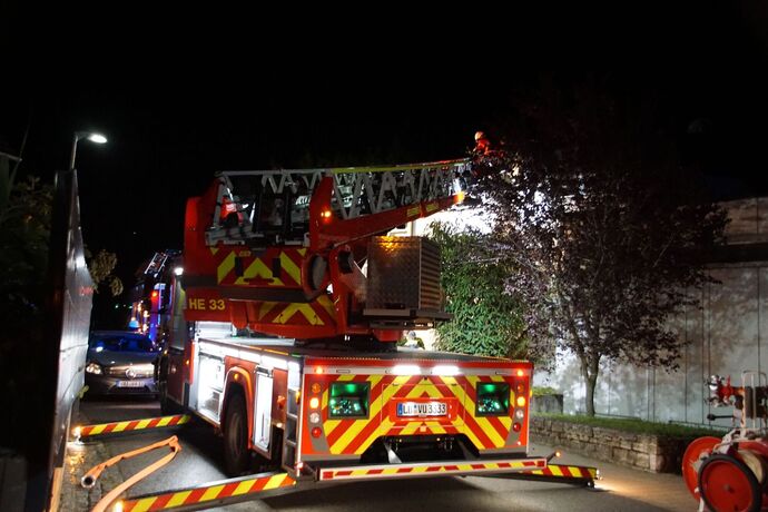 Hemmingen: Dachstuhlbrand eines Mehrfamilienhauses