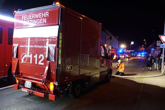 Hemmingen: Dachstuhlbrand eines Mehrfamilienhauses