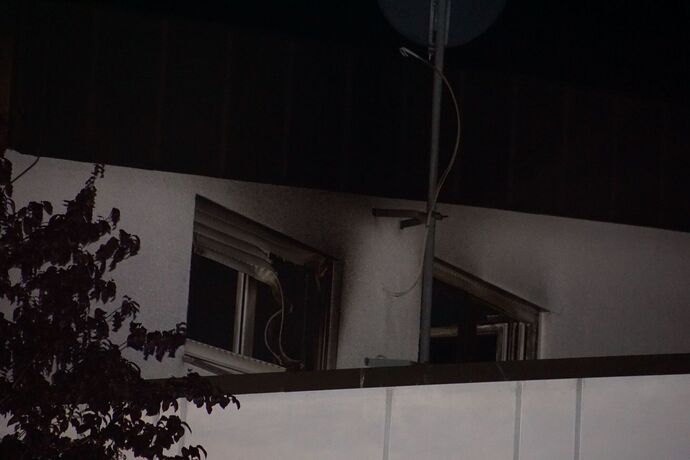 Hemmingen: Dachstuhlbrand eines Mehrfamilienhauses