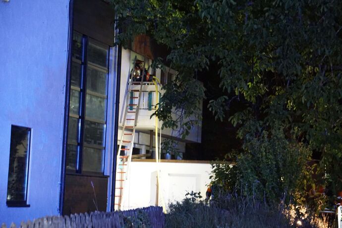 Hemmingen: Dachstuhlbrand eines Mehrfamilienhauses