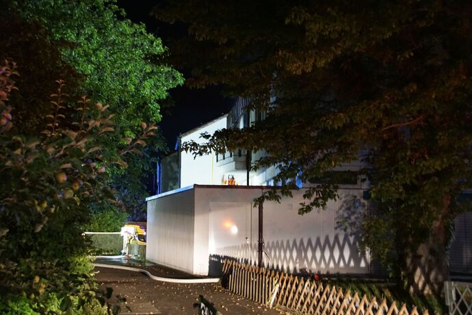 Hemmingen: Dachstuhlbrand eines Mehrfamilienhauses