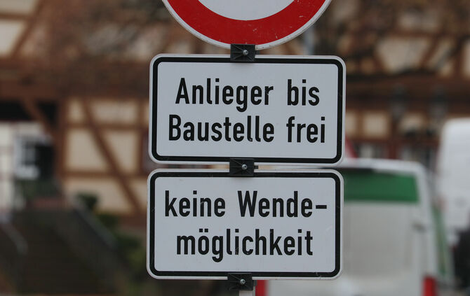 Anlieger bis Baustelle frei Baustelle schild symbol symbolbildsymbolfoto