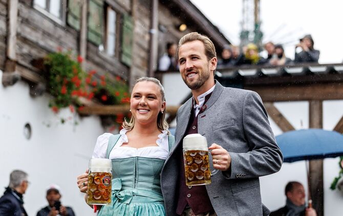 Besuch des FC Bayern München auf dem Oktoberfest
