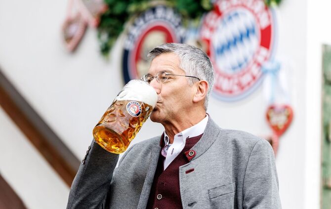 Besuch des FC Bayern München auf dem Oktoberfest