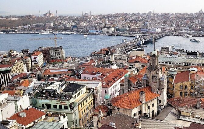 istanbul-aerial-view-7287019_1280