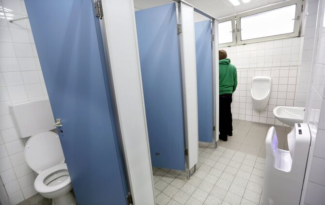 Schorndorf Burggymnasium Schultoiletten
