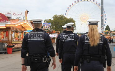 Volksfest mit der Polizei