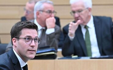 Landtagssitzung - Aussprache über den Etat