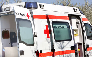 Blaulicht DRK rettungswagen krankenwagen 112 Notarzt symbol symbolbild symbolfoto