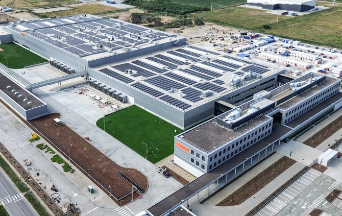140199_plant-romania-from-above_hq_p_2025-10_global